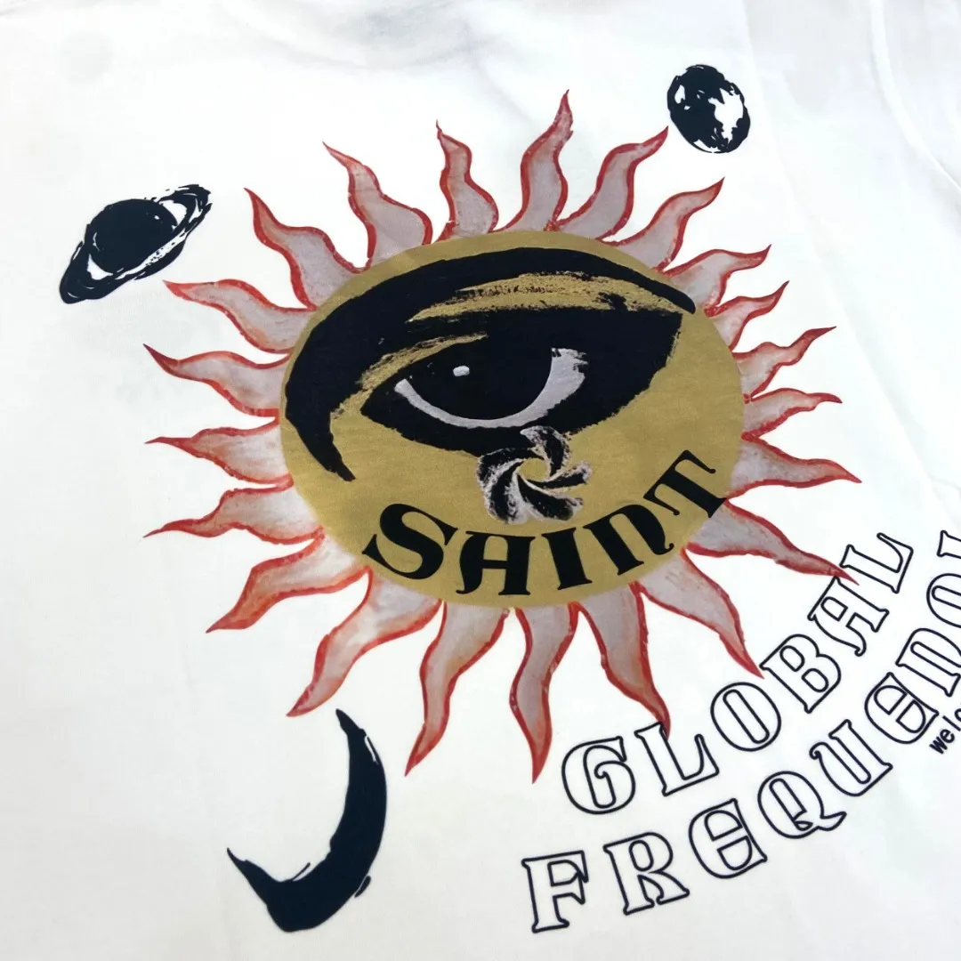 Stylish brand Saint michael 25FW God's Eye print distressed retro loose short-sleeved T-shirt. Digital white ink direct printing. The fabric is breathable and the pattern is three-dimensional and clear. Fabric: Double yarn 240g Style number: S930 Size: S-M-L-XL Color: White Price: P110